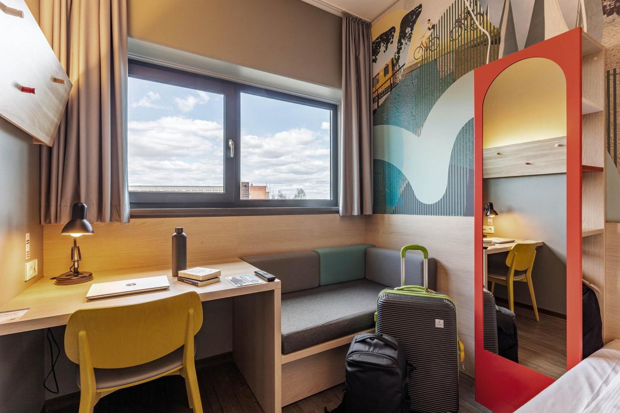 Hotel Meininger Airport